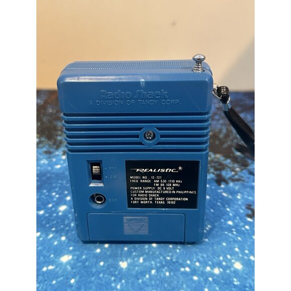 Vintage Realistic Radio - Picture 5 of 6